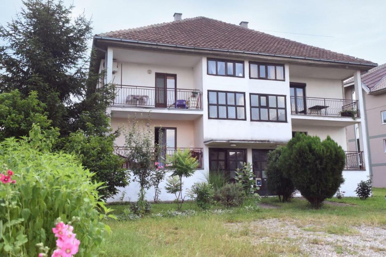 Paradise Vrnjačka Banja エクステリア 写真